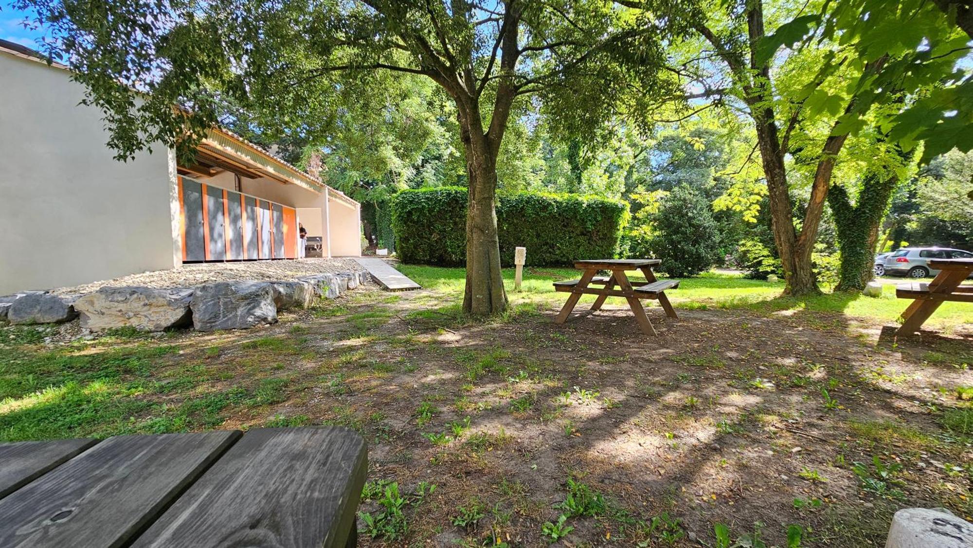 Rochecondrie Camping *
